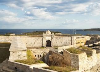 Fortaleza de la Mola