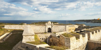 Fortaleza de la Mola